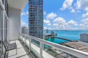 28th Floor Icon Brickell Penthouse with City Views